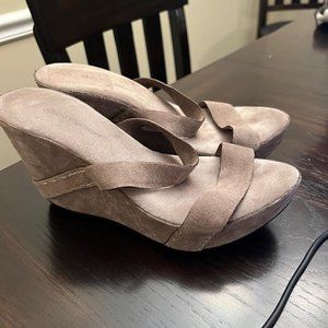 Roberto Del Carlo Taupe Suede Strappy Wedge Heel Sandals - Size 38/7